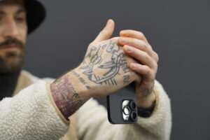 Evoluzione del linguaggio video: l’affascinante viaggio nella storia dell’uomo